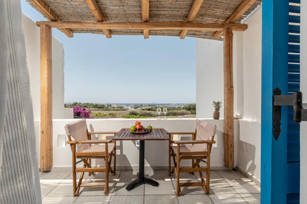 Naxian Serenity Suites Agia Anna  Esterno foto