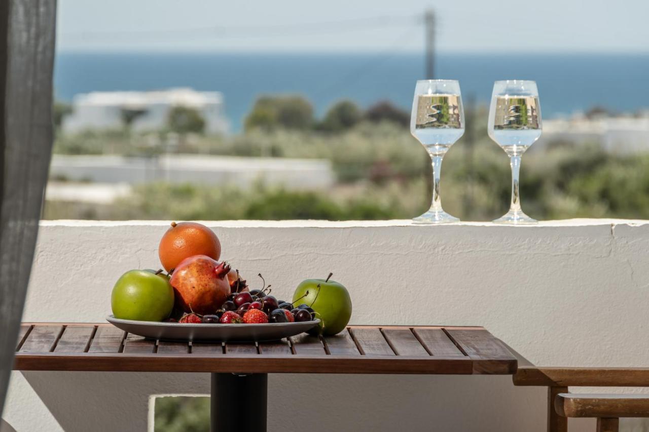 Naxian Serenity Suites Agia Anna  Esterno foto