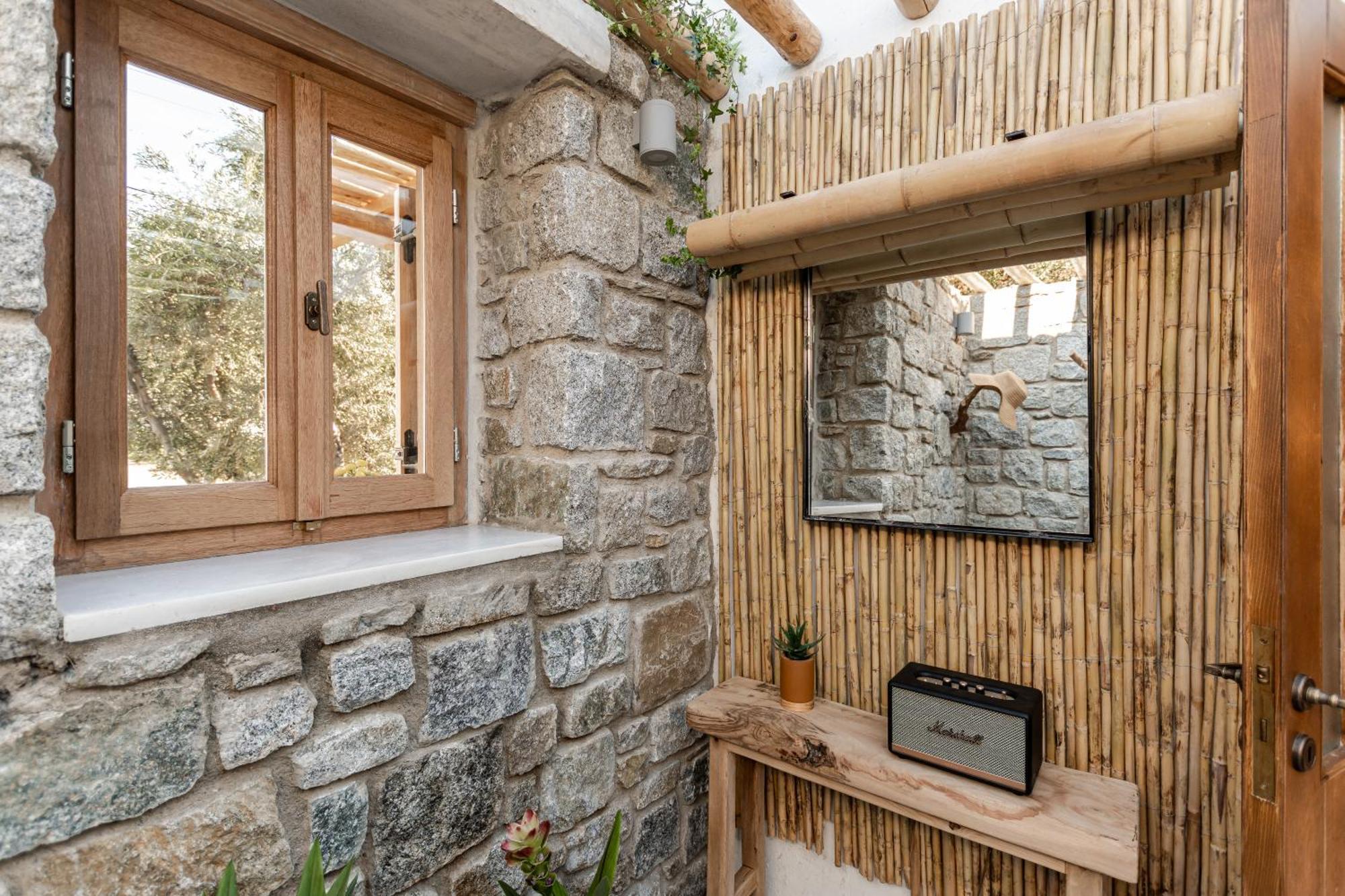Naxian Serenity Suites Agia Anna  Esterno foto