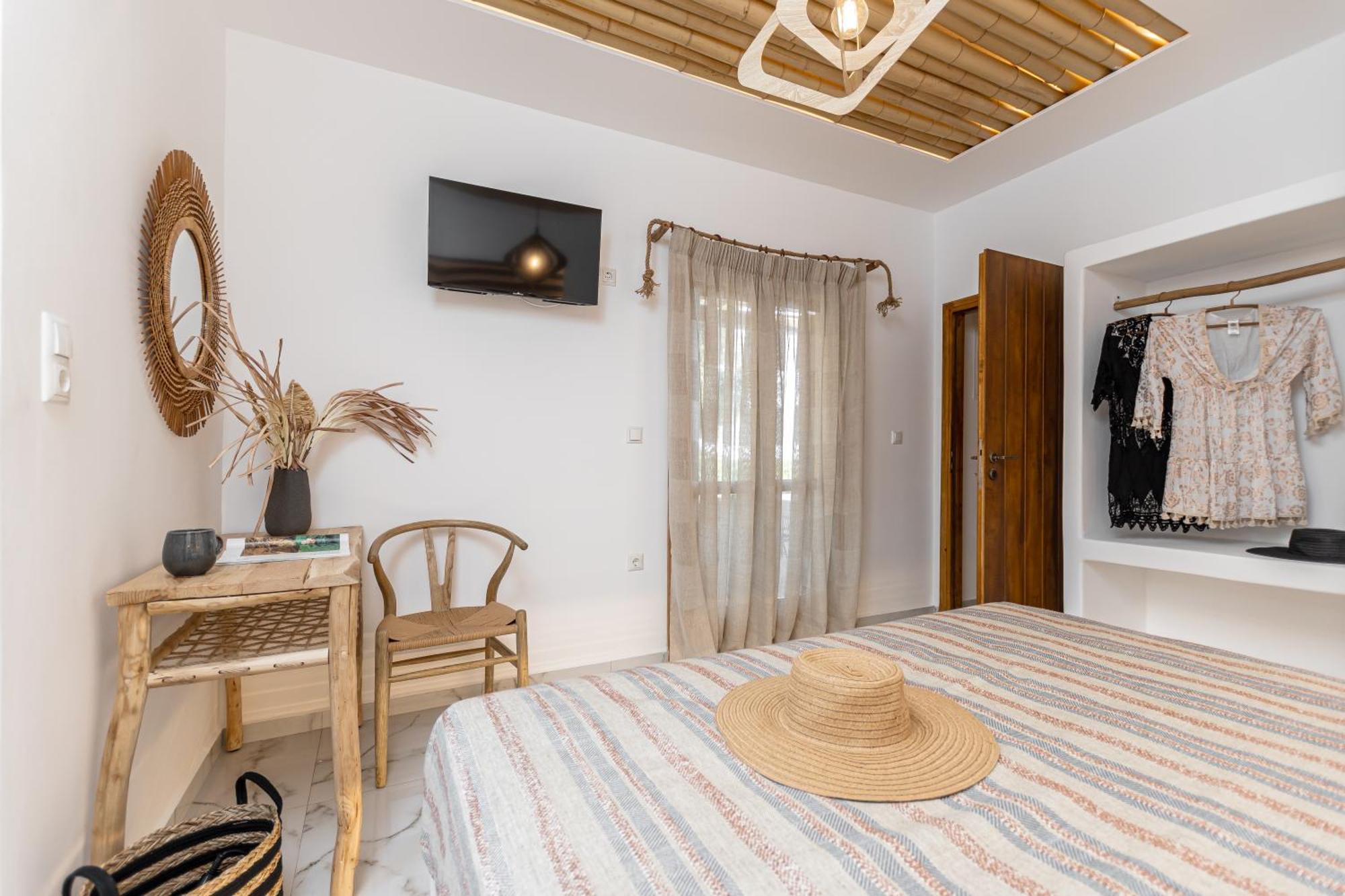 Naxian Serenity Suites Agia Anna  Esterno foto