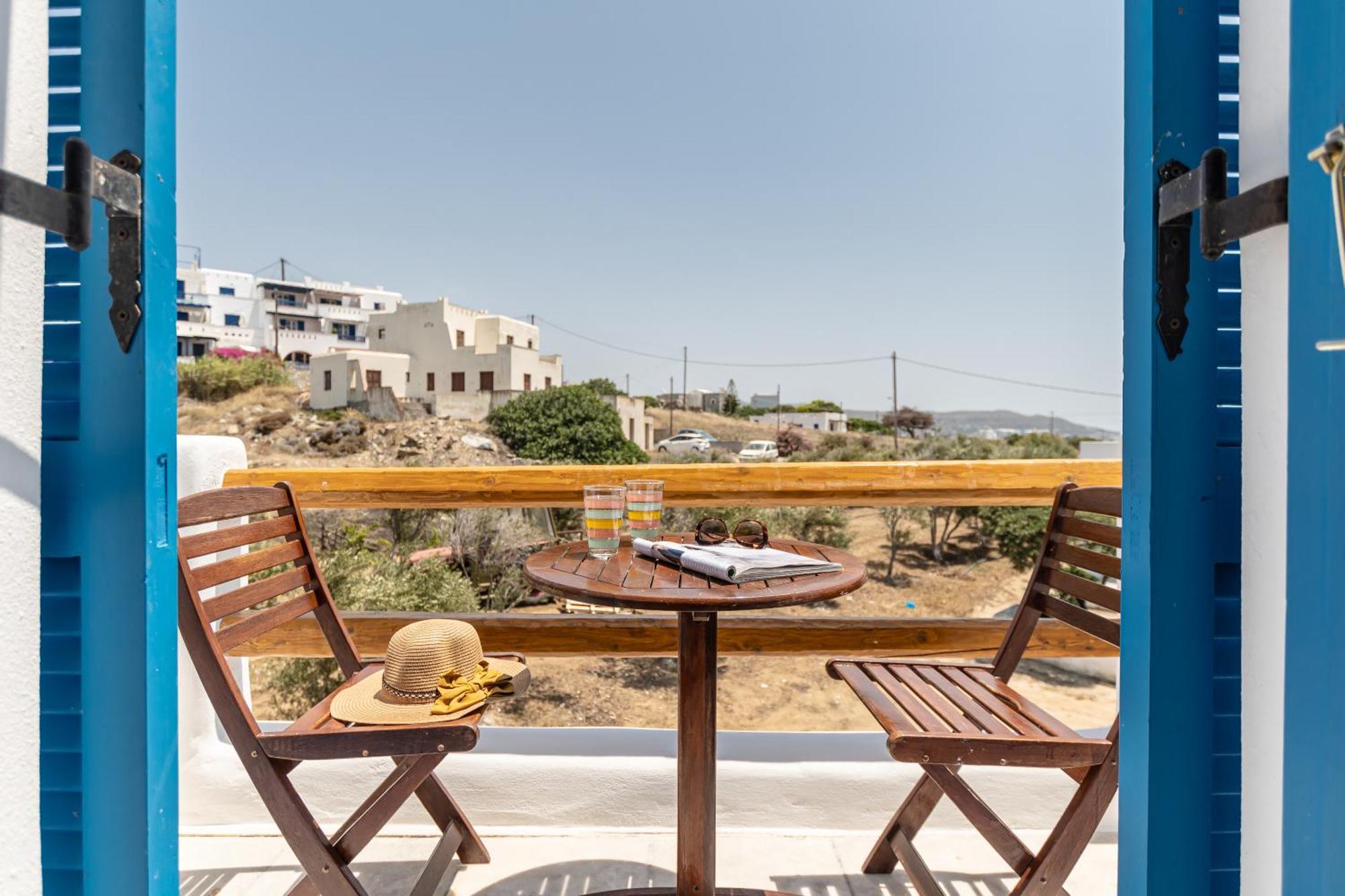 Naxian Serenity Suites Agia Anna  Esterno foto