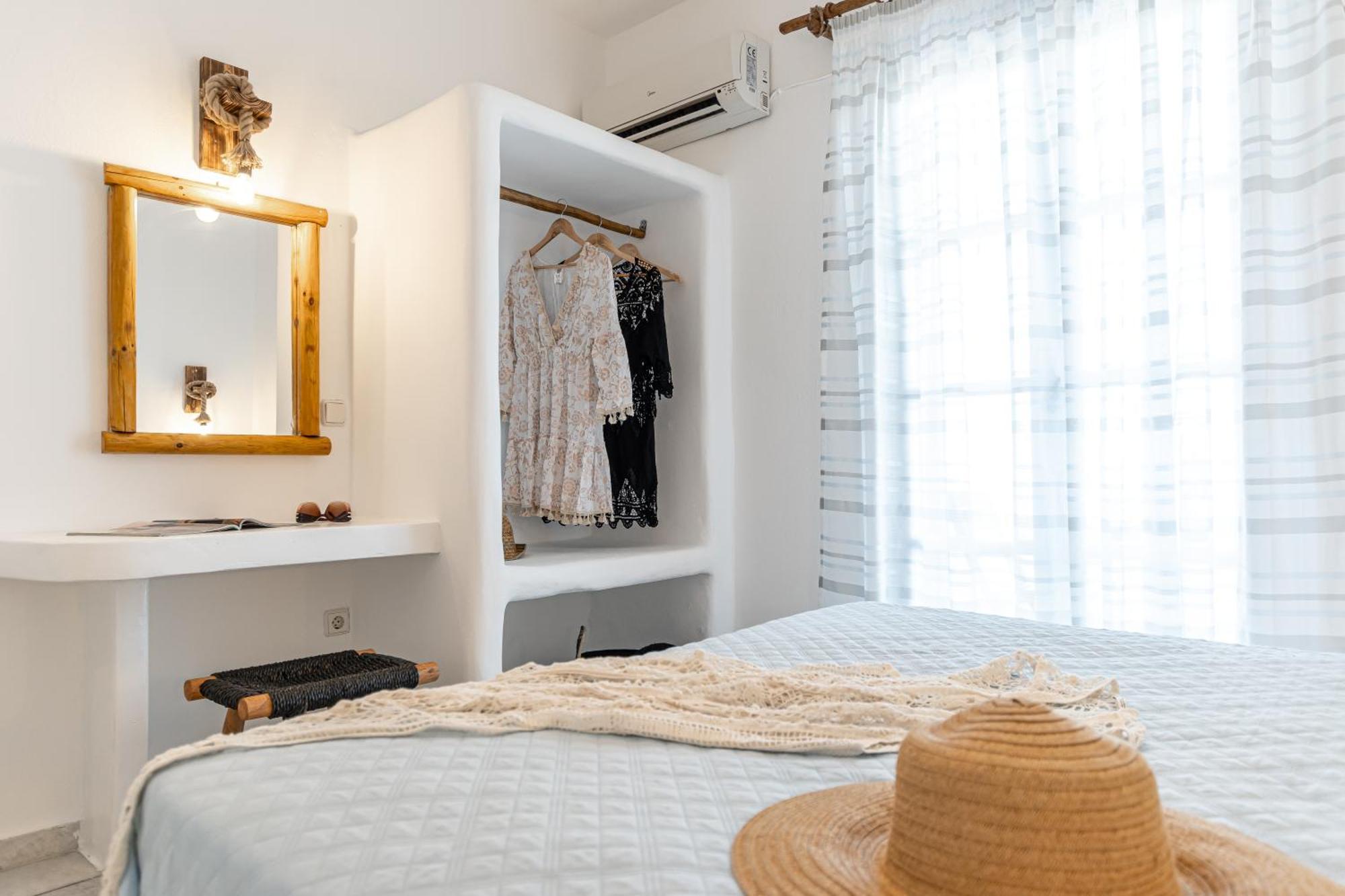 Naxian Serenity Suites Agia Anna  Esterno foto