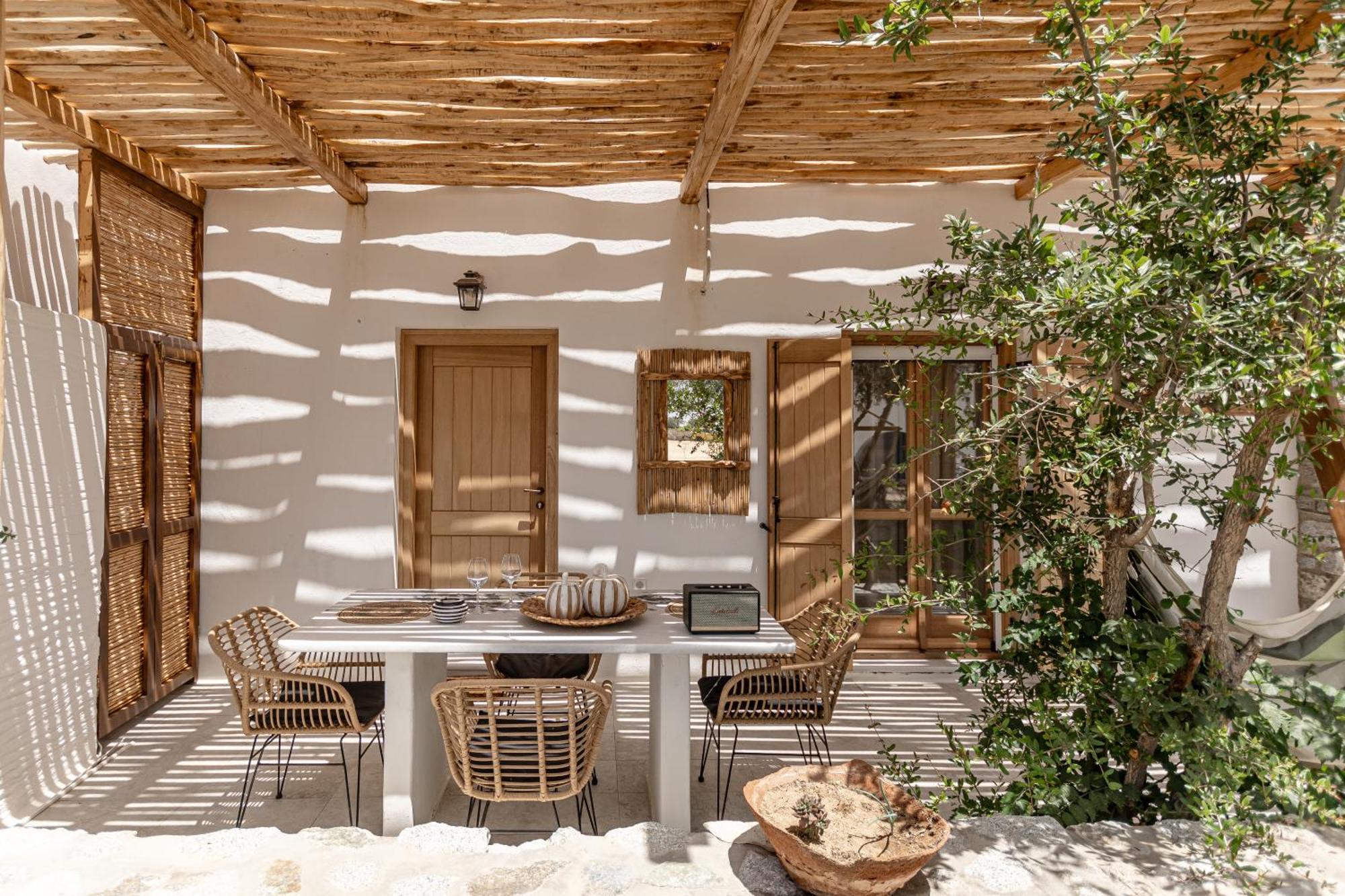 Naxian Serenity Suites Agia Anna  Esterno foto